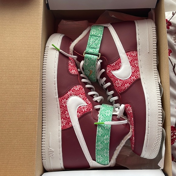 Air Force 1 high ‘07 LV8